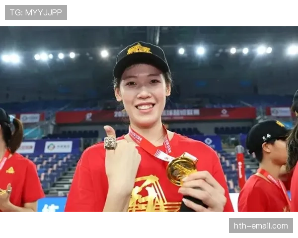 李盈莹今天又买了啥?听说家里比球场还会花钱! 李盈莹今天又买了啥?听说家里比球场还会花钱!